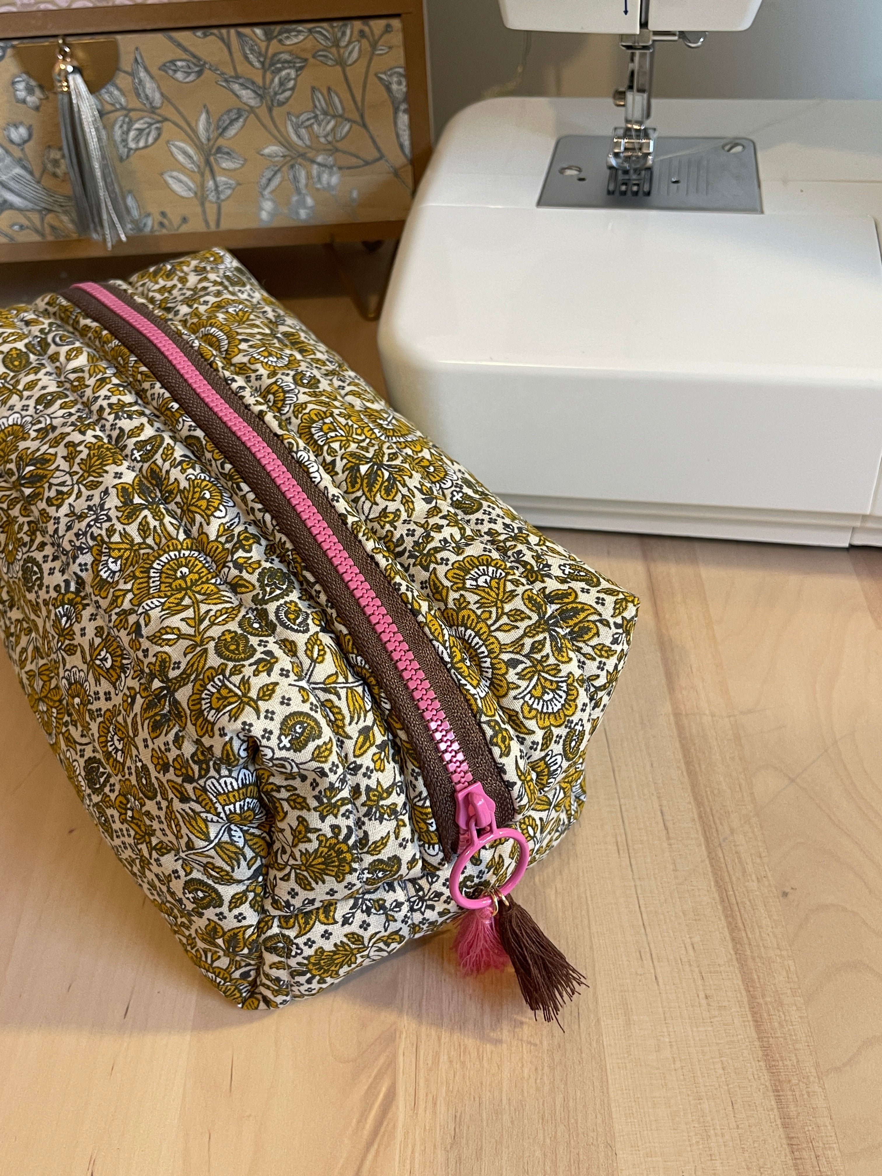 Trousse à maquillage  "Floraison Douce"