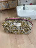 Trousse à maquillage  "Floraison Douce"
