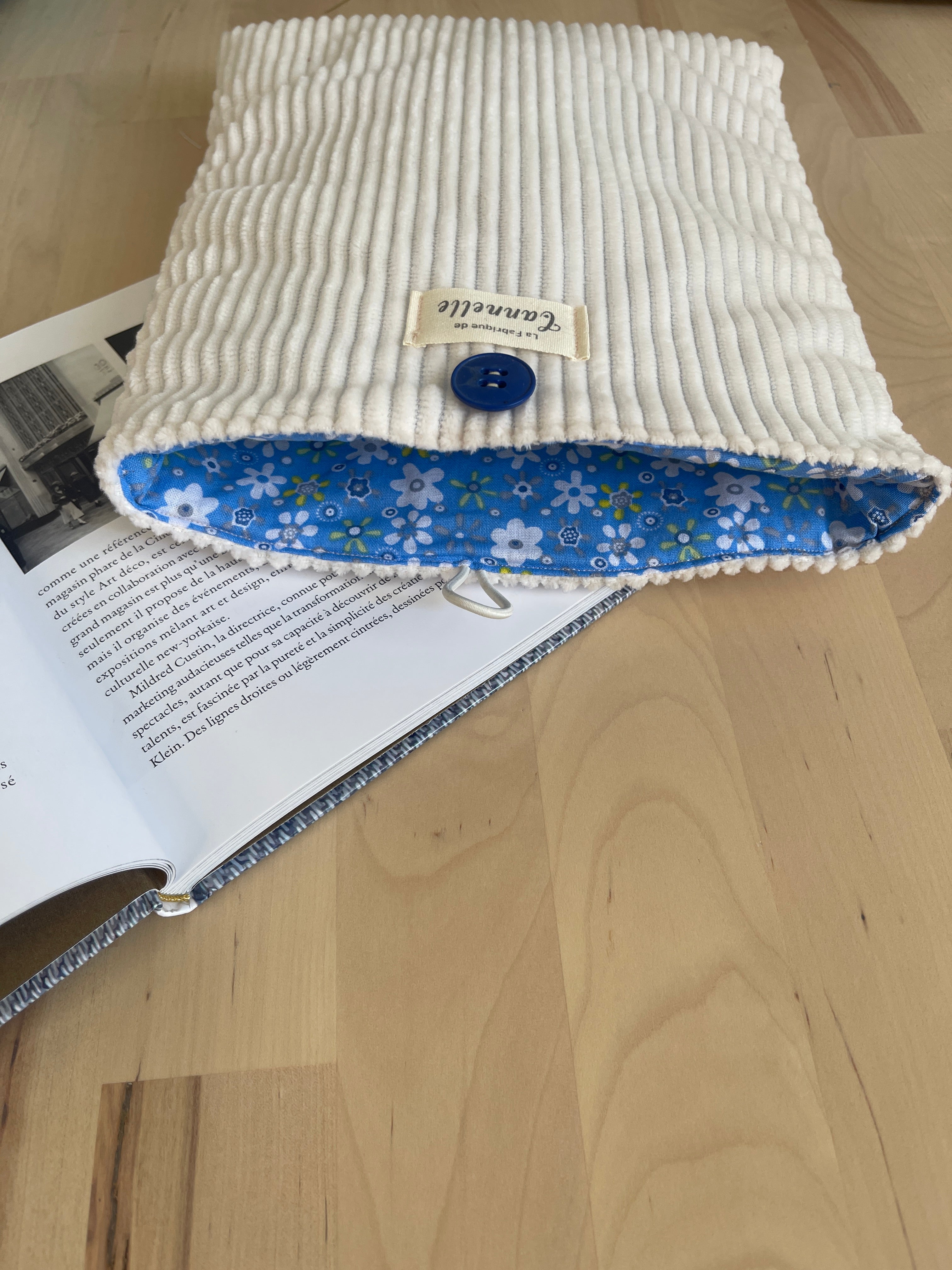 Pochette à livre broché “Viva”