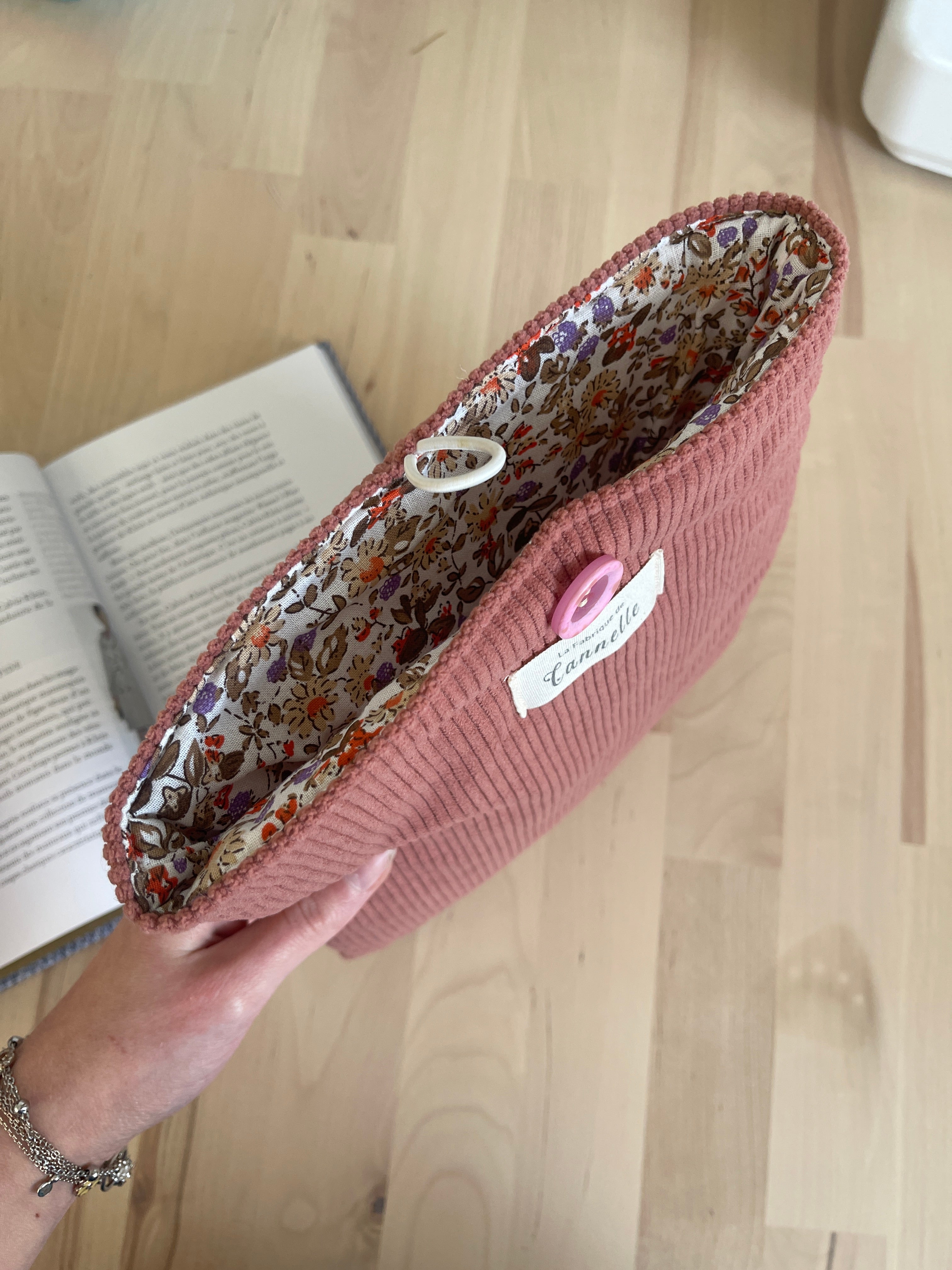 Pochette à livre broché "Vieux rose"