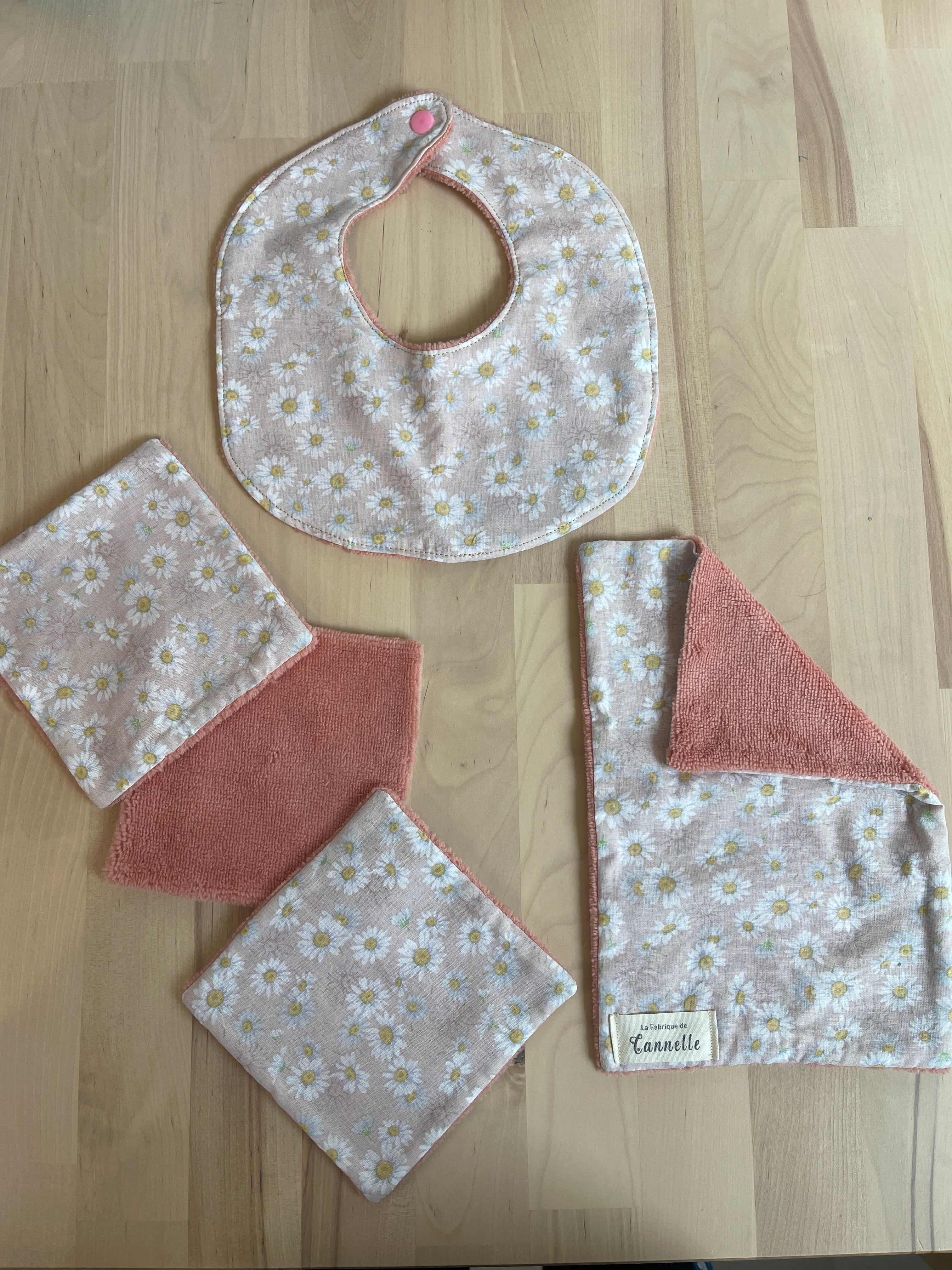Kit Naissance "Fleurs de Rose"
