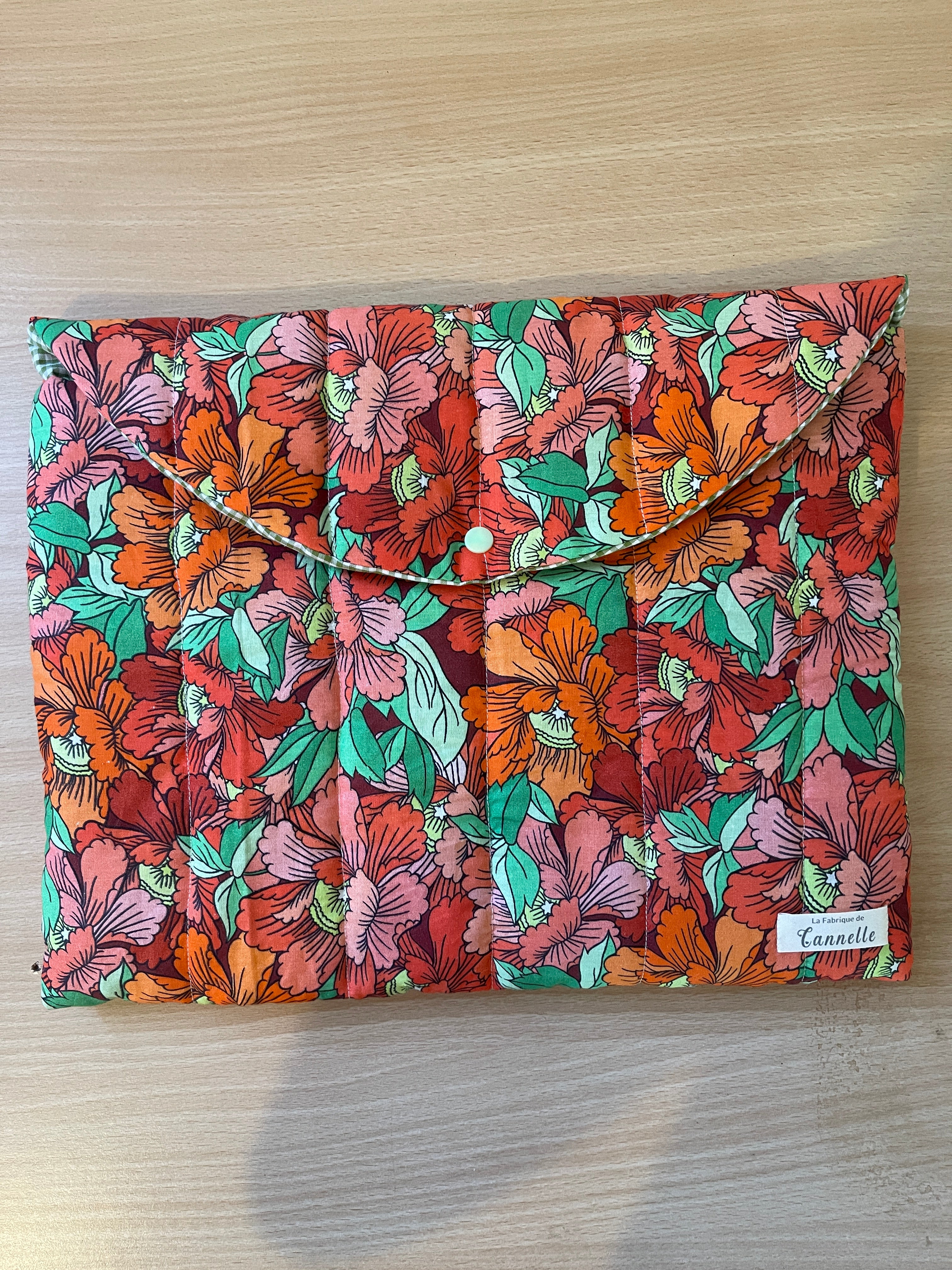 Pochette d’ordinateur “Fleur Rouge”