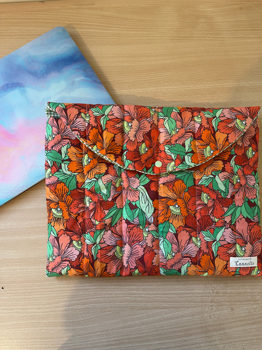 Pochette d’ordinateur “Fleur Rouge”