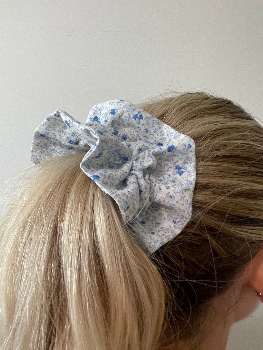 Chouchou double "Petites fleurs bleues"