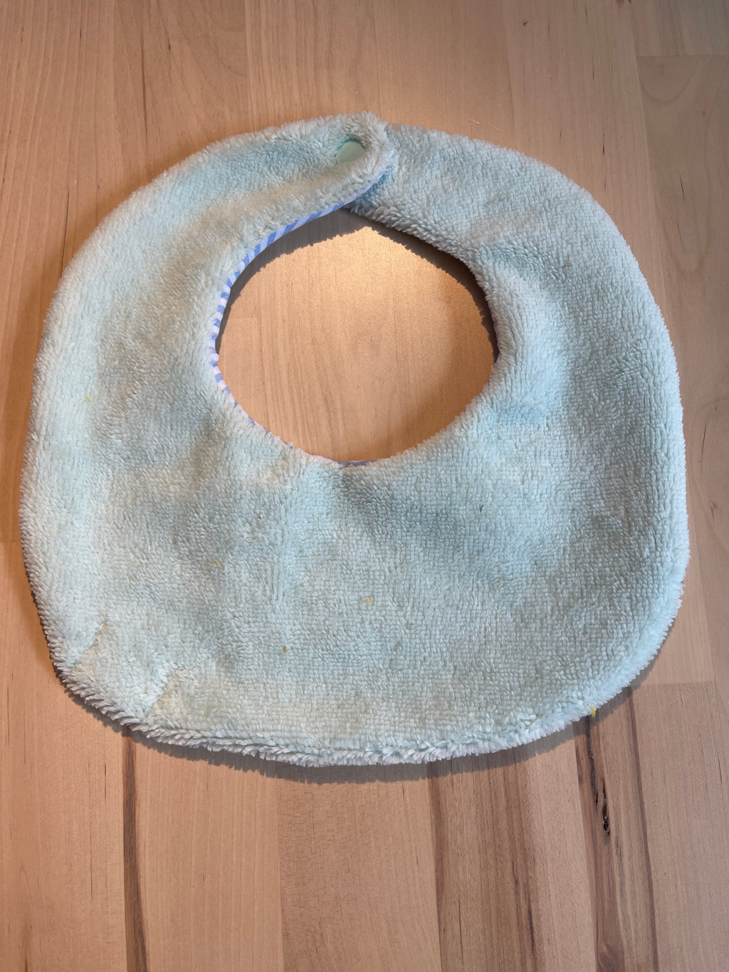 Bavoir " Petite rayure bleu"